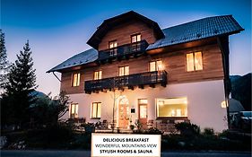 Vila Koman Jezersko